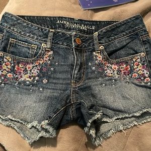 American eagle floral jean shorts